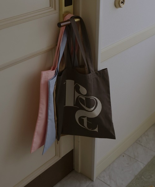 Mili affinity（ミリアフィニティー）の「配色ビッグロゴトートバッグ（トートバッグ・レディース・ピンク/ブラウン/ベージュ/ブルー・FREE）」の22枚目の写真