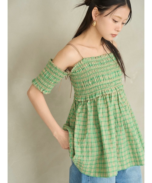 新品未使用LILY BROWN 3wayシャーリングペプラムトップス　グリーン 3wayシャーリングペプラムトップス（シャツ/ブラウス）｜LILY
