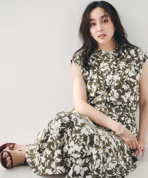 セール】【セットアップ可/洗える】モザイクフラワー柄ブラウス