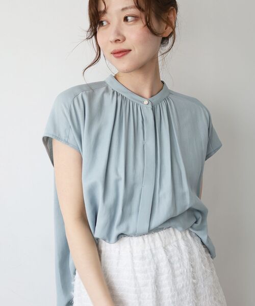 le.coeur blanc(ルクールブラン)の「《手洗い可能》T/R追撚フレンチスリーブブラウス(シャツ/ブラウス・レディース・ベージュ/ブラック/ミント・38)」の3枚目の写真