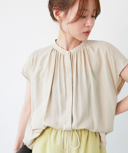 le.coeur blanc(ルクールブラン)の「《手洗い可能》T/R追撚フレンチスリーブブラウス(シャツ/ブラウス・レディース・ベージュ/ブラック/ミント・38)」の6枚目の写真