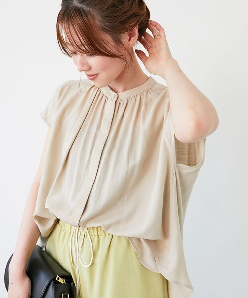 le.coeur blanc(ルクールブラン)の「《手洗い可能》T/R追撚フレンチスリーブブラウス(シャツ/ブラウス・レディース・ベージュ/ブラック/ミント・38)」の7枚目の写真