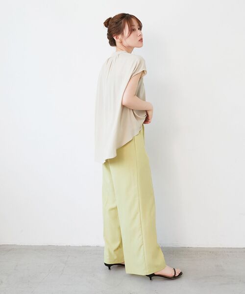 le.coeur blanc(ルクールブラン)の「《手洗い可能》T/R追撚フレンチスリーブブラウス(シャツ/ブラウス・レディース・ベージュ/ブラック/ミント・38)」の14枚目の写真