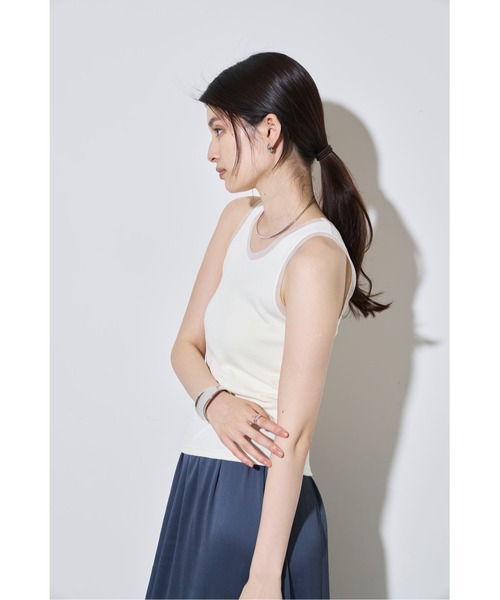 &. NOSTALGIA(アンドドットノスタルジア)の「チュール重ねタンクトップ(Tシャツ/カットソー・レディース・オフホワイト/チャコールグレー・M)」の8枚目の写真