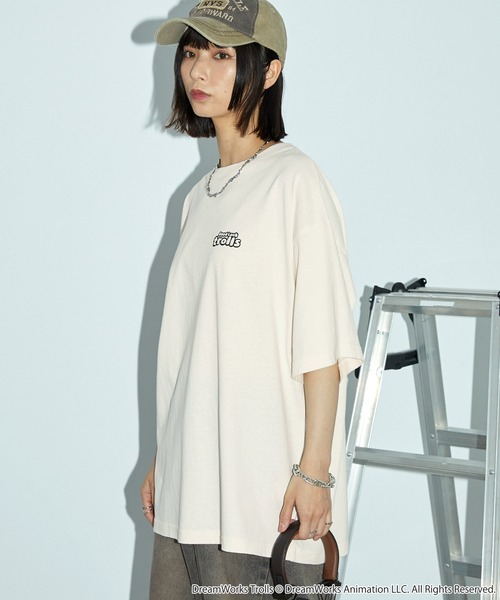 Anchor Smith(アンカー スミス)の「Good Luck Trolls 別注 ヴィンテージ加工 オーバーサイズプリント半袖Tシャツ/ グッドラックトロールズ(Tシャツ/カットソー・レディース・ブラック/アイボリー/ピンク・M/L)」の14枚目の写真
