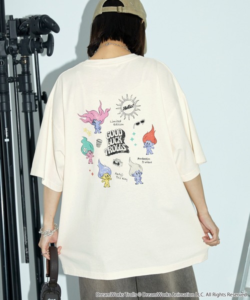 Anchor Smith(アンカー スミス)の「Good Luck Trolls 別注 ヴィンテージ加工 オーバーサイズプリント半袖Tシャツ/ グッドラックトロールズ(Tシャツ/カットソー・レディース・ブラック/アイボリー/ピンク・M/L)」の17枚目の写真