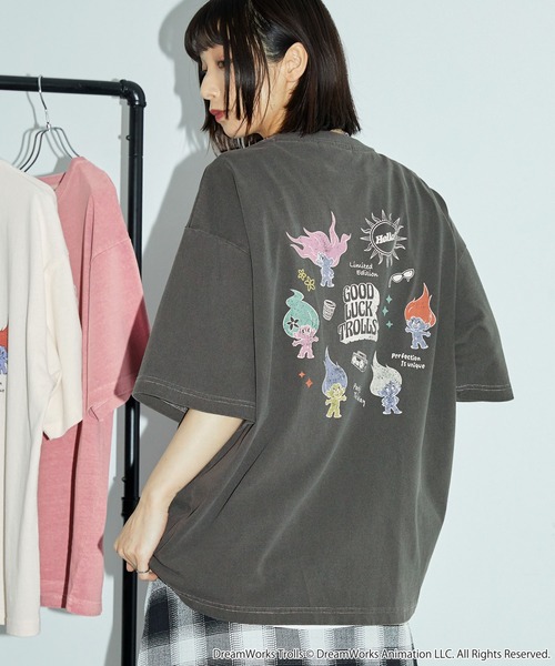 Anchor Smith(アンカー スミス)の「Good Luck Trolls 別注 ヴィンテージ加工 オーバーサイズプリント半袖Tシャツ/ グッドラックトロールズ(Tシャツ/カットソー・レディース・ブラック/アイボリー/ピンク・M/L)」の7枚目の写真