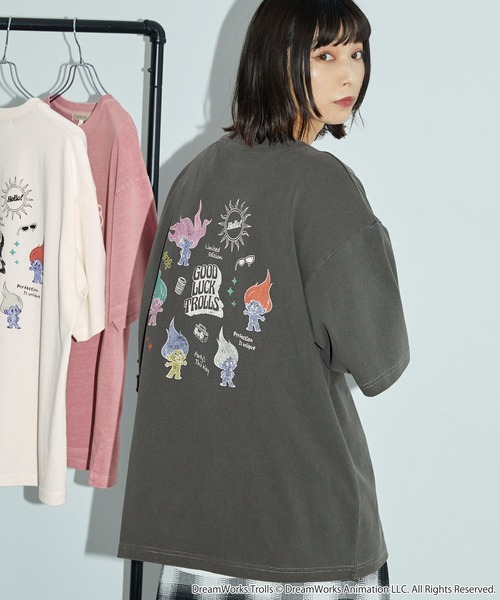 Anchor Smith(アンカー スミス)の「Good Luck Trolls 別注 ヴィンテージ加工 オーバーサイズプリント半袖Tシャツ/ グッドラックトロールズ(Tシャツ/カットソー・レディース・ブラック/アイボリー/ピンク・M/L)」の8枚目の写真