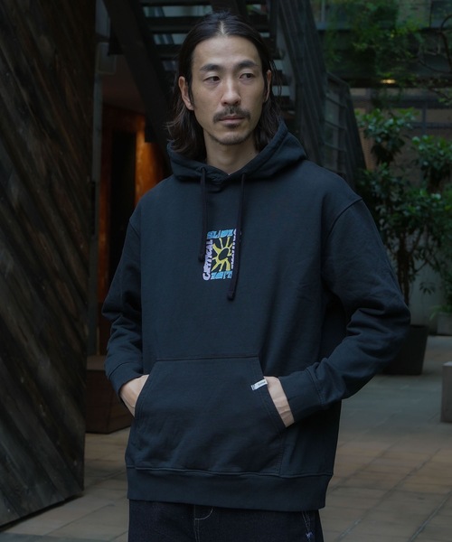 TCSS(ティーシーエスエス)の「CREW/Critical Slide(クリティカルスライド)TCSSブランドロゴオリジナルバックプリントプルオーバーパーカー(パーカー・メンズ・ホワイト/ブラック・MEDIUM/LARGE/X-LARGE)」の13枚目の写真
