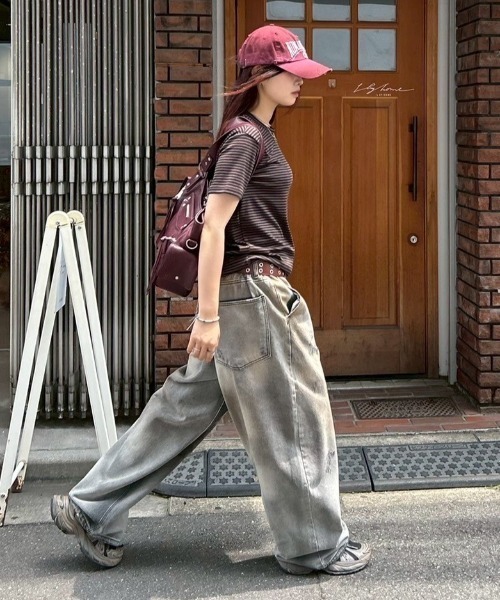 Chikashitsu +（チカシツプラス）の「【Chikashitsu +】point wash balloon denim pants / 【チカシツプラス】ポイントウォッシングバルーンデニムパンツ（デニムパンツ・メンズ・ブラック/グレー・M/L）」の4枚目の写真