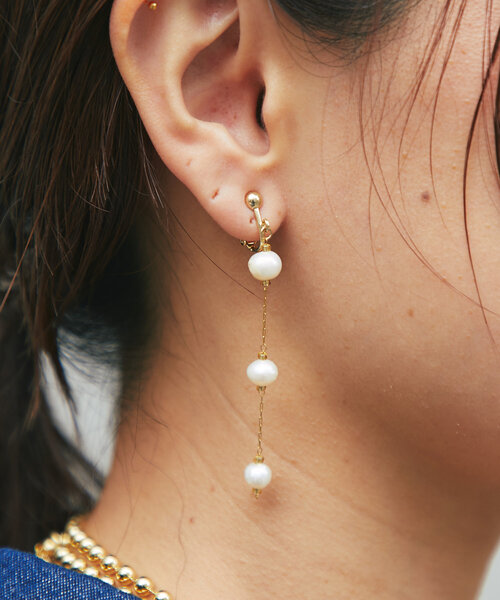 un dix cors（アンディコール）の「淡水パールチェーンイヤリング（イヤリング・レディース・ゴールド・FREE）」の8枚目の写真