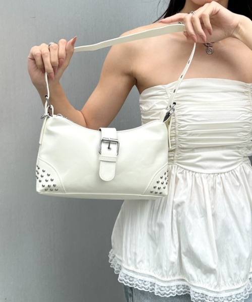 wears(ウェアーズ)の「スタッズフラップハンドバッグ(ハンドバッグ・レディース・ブラック/ホワイト/レッド/ブラウン・FREE)」の14枚目の写真