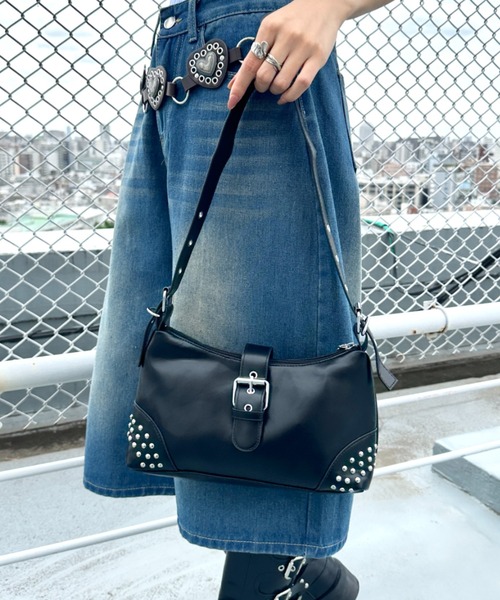 wears(ウェアーズ)の「スタッズフラップハンドバッグ(ハンドバッグ・レディース・ブラック/ホワイト/レッド/ブラウン・FREE)」の19枚目の写真