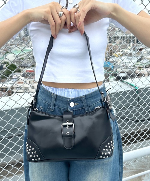 wears(ウェアーズ)の「スタッズフラップハンドバッグ(ハンドバッグ・レディース・ブラック/ホワイト/レッド/ブラウン・FREE)」の18枚目の写真