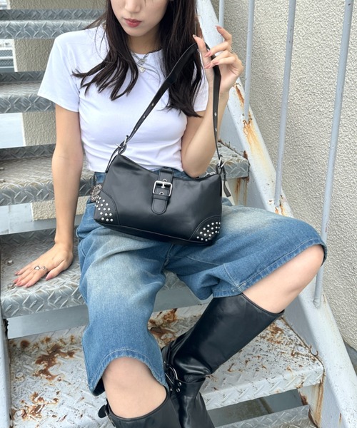 wears(ウェアーズ)の「スタッズフラップハンドバッグ(ハンドバッグ・レディース・ブラック/ホワイト/レッド/ブラウン・FREE)」の21枚目の写真