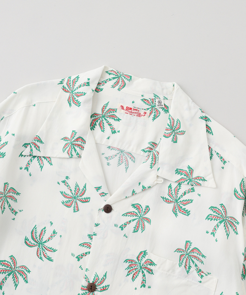 SUN SURF(サンサーフ)の「SUN SURF / サンサーフ SCATTERED PALMTREENATIONAL(シャツ/ブラウス・メンズ・ホワイト系その他・MEDIUM/LARGE/X-LARGE)」の3枚目の写真