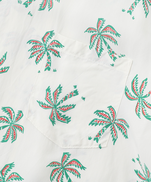SUN SURF(サンサーフ)の「SUN SURF / サンサーフ SCATTERED PALMTREENATIONAL(シャツ/ブラウス・メンズ・ホワイト系その他・MEDIUM/LARGE/X-LARGE)」の4枚目の写真