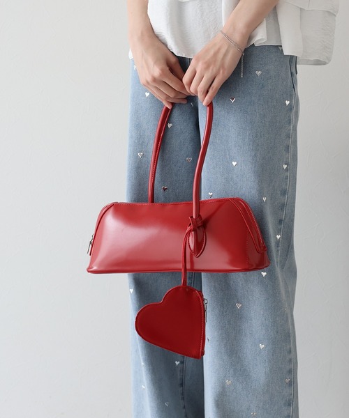 BLUEEAST(ブルーイースト)の「ハートポーチ付きフルートショルダーバッグ(ハンドバッグ・レディース・ホワイト/レッド/ブラック・FREE)」の7枚目の写真