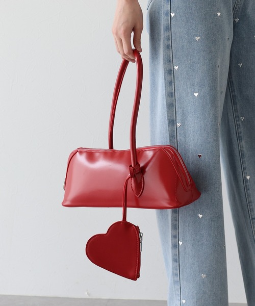 BLUEEAST(ブルーイースト)の「ハートポーチ付きフルートショルダーバッグ(ハンドバッグ・レディース・ホワイト/レッド/ブラック・FREE)」の6枚目の写真