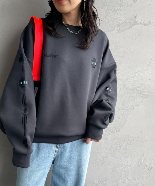 PENDLETON（ペンドルトン）の「[PENDLETON/ペンドルトン] 別注 ネイティブ柄 ダンボールニット クルーネックスウェット（スウェット・レディース・ブラック/グレイッシュベージュ/チャコール・S/M/L/XL）」の3枚目の写真