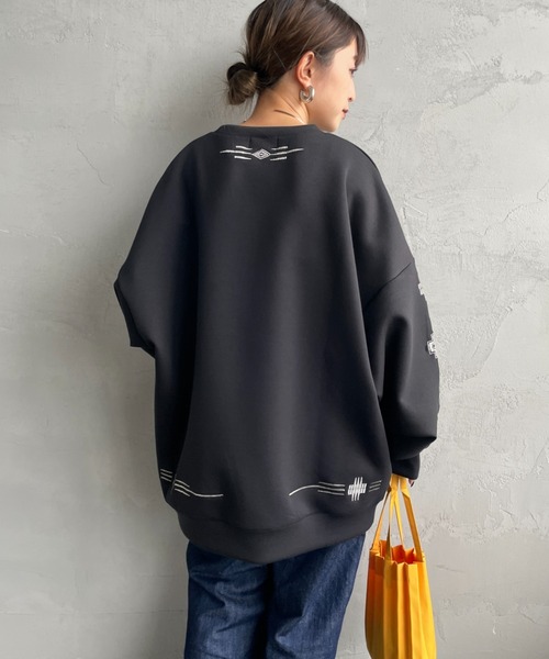 PENDLETON（ペンドルトン）の「[PENDLETON/ペンドルトン] 別注 ネイティブ柄 ダンボールニット クルーネックスウェット（スウェット・レディース・ブラック/グレイッシュベージュ/チャコール・S/M/L/XL）」の14枚目の写真