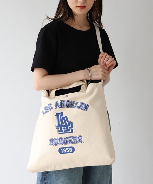 MLB（メジャーリーグベースボール）の「【MLB/メジャーリーグベースボール】2WAYコットンキャンバスショルダーバッグ（ショルダーバッグ・メンズ・アイボリー系1/アイボリー系2/アイボリー系3・FREE）」の13枚目の写真