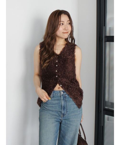 Ungrid（アングリッド）の「シャギーニットベスト（ニット/セーター・レディース・ゴールド/ブラウン/シルバー・FREE）」の4枚目の写真