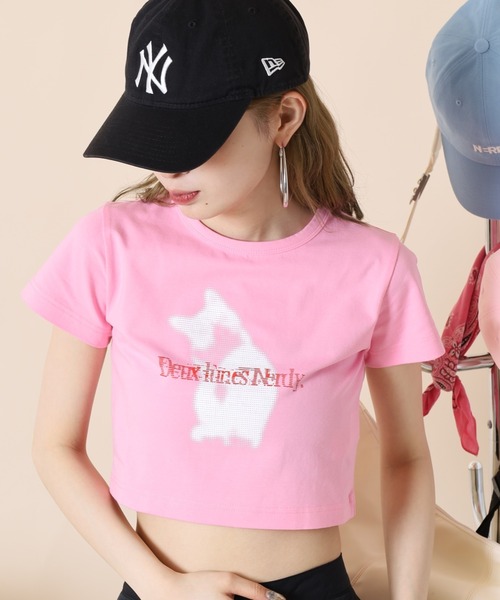 NERDY（ノルディ）の「クロップド Tシャツ（Tシャツ/カットソー・レディース・ホワイト/ブラック/ピンク・S/M/SS）」の3枚目の写真