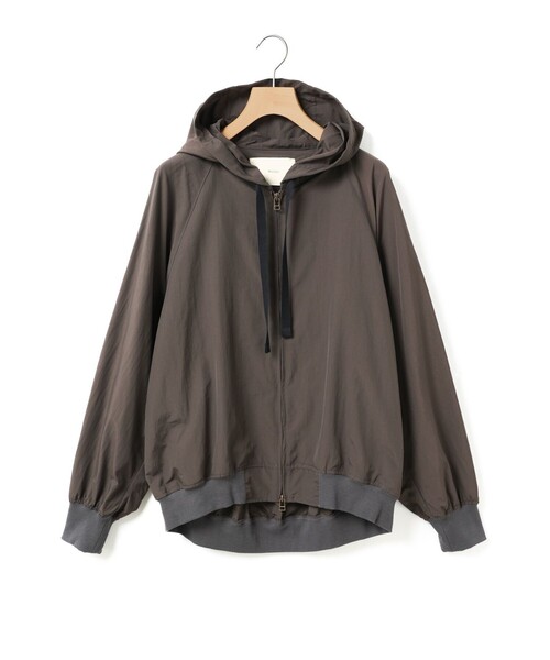 MidiUmi（ミディウミ）の「MidiUmi フード付きブルゾン（ダウンジャケット/コート・レディース・チャコールグレー/ベージュ・FREE）」の2枚目の写真