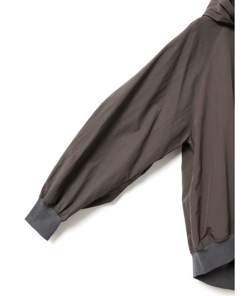 MidiUmi（ミディウミ）の「MidiUmi フード付きブルゾン（ダウンジャケット/コート・レディース・チャコールグレー/ベージュ・FREE）」の15枚目の写真