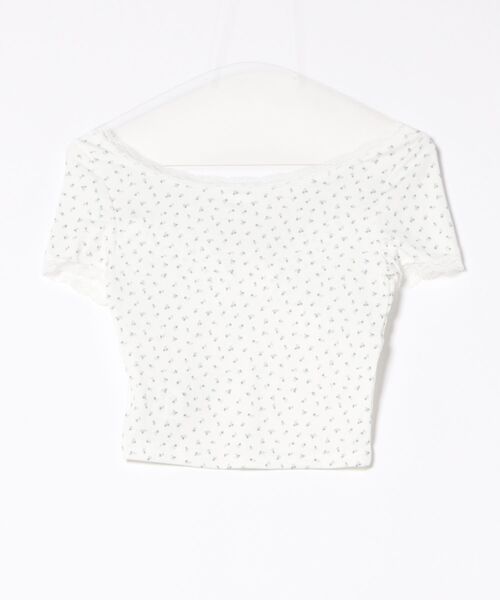 frunco（フランコ）の「【ZOZO限定】小花柄VネックTシャツ（Tシャツ/カットソー・レディース・ホワイト/グレー/ブラック/アイボリー・FREE）」の6枚目の写真