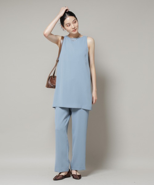 NANO universe（ナノユニバース）の「ダブルクロスノースリーブブラウス×パンツセットアップ（つなぎ/オールインワン・レディース・ブルー/ブラック・S/M）」の2枚目の写真