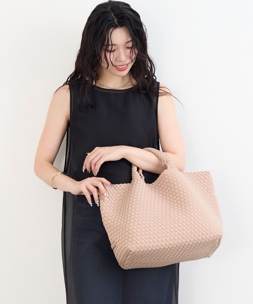 MICA&DEAL（マイカ＆ディール）の「【NAGHEDI】トートバッグ-St Barths Medium（トートバッグ・レディース・ピンク/ダークブラウン・M）」の11枚目の写真