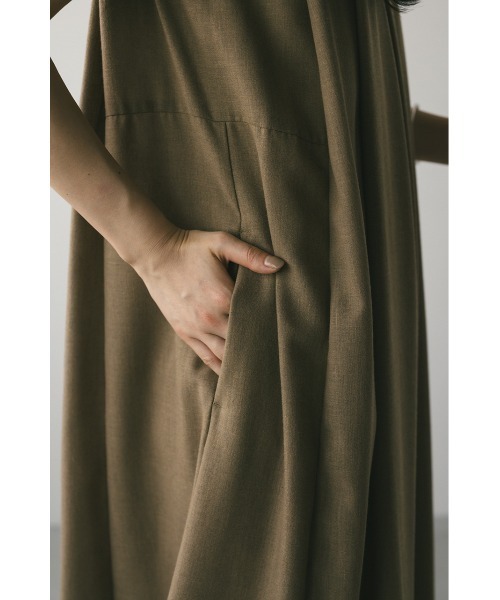 STYLEMIXER(スタイルミキサー)の「ビッグカラーフレアワンピース(ワンピース・レディース・ブラック/ライトブラウン/アイボリー・SMALL/MEDIUM)」の14枚目の写真