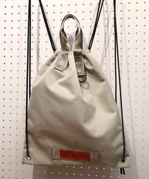 COOCO（クーコ）の「【ORANGE　TAGシリーズ】撥水ナイロンナップザック／Ａ４対応（バックパック/リュック・レディース・ブラック/ライトベージュ/キャメル・FREE）」の10枚目の写真