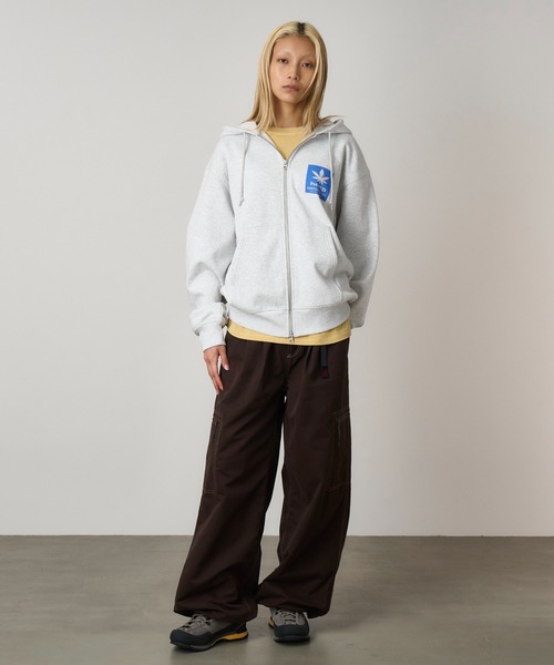 Gramicci（グラミチ）の「HEMP ZIP HOODED SWEATSHIRT｜ヘンプジップフーデッドスウェットシャツ（パーカー・メンズ・ヘザーグレー/オレンジ/ダークブラウン系・S/M/L/XL/XXL）」の4枚目の写真