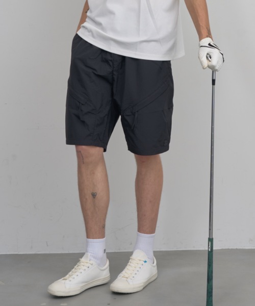 Mid 90s Club(ミッドナインティーズクラブ)の「Nylon Utility Simple Logo Shorts(その他パンツ・メンズ・ベージュ/ブラック・X-LARGE/LARGE/MEDIUM)」の1枚目の写真