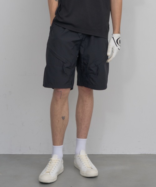 Mid 90s Club(ミッドナインティーズクラブ)の「Nylon Utility Simple Logo Shorts(その他パンツ・メンズ・ベージュ/ブラック・X-LARGE/LARGE/MEDIUM)」の8枚目の写真