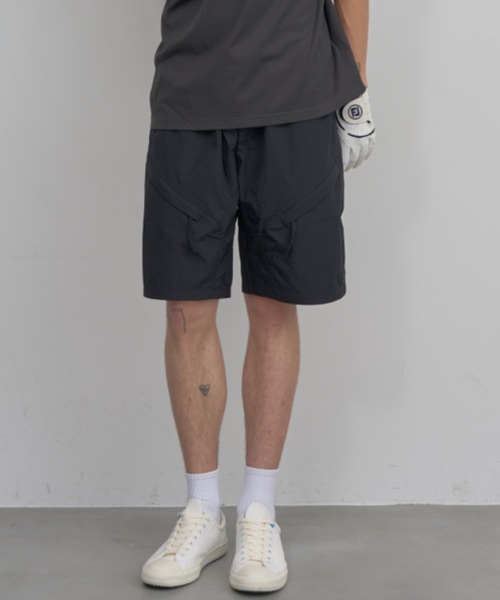 Mid 90s Club(ミッドナインティーズクラブ)の「Nylon Utility Simple Logo Shorts(その他パンツ・メンズ・ベージュ/ブラック・X-LARGE/LARGE/MEDIUM)」の9枚目の写真