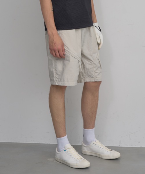 Mid 90s Club(ミッドナインティーズクラブ)の「Nylon Utility Simple Logo Shorts(その他パンツ・メンズ・ベージュ/ブラック・X-LARGE/LARGE/MEDIUM)」の21枚目の写真