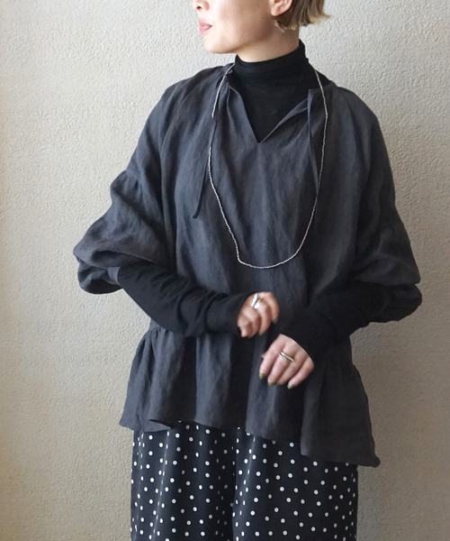 JOURNAL STANDARD LUXE(ジャーナルスタンダード ラックス)の「ヘムフリルギャザーブラウス(シャツ/ブラウス・レディース・ブラック/ブラック系その他・FREE)」の14枚目の写真