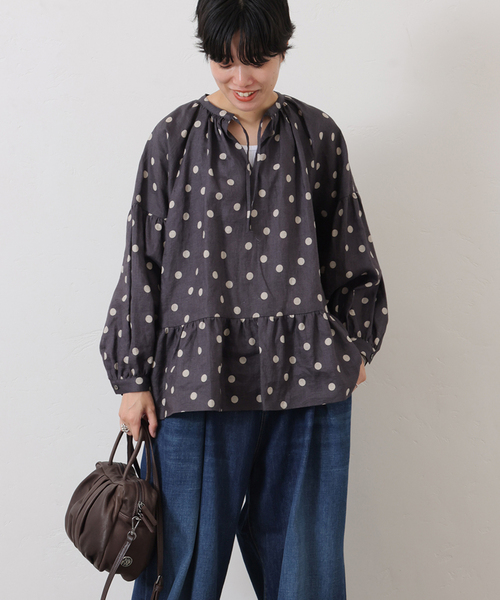 JOURNAL STANDARD LUXE(ジャーナルスタンダード ラックス)の「ヘムフリルギャザーブラウス(シャツ/ブラウス・レディース・ブラック/ブラック系その他・FREE)」の22枚目の写真