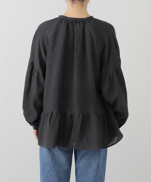 JOURNAL STANDARD LUXE(ジャーナルスタンダード ラックス)の「ヘムフリルギャザーブラウス(シャツ/ブラウス・レディース・ブラック/ブラック系その他・FREE)」の3枚目の写真