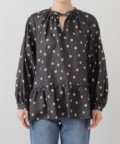 JOURNAL STANDARD LUXE(ジャーナルスタンダード ラックス)の「ヘムフリルギャザーブラウス(シャツ/ブラウス・レディース・ブラック/ブラック系その他・FREE)」の10枚目の写真