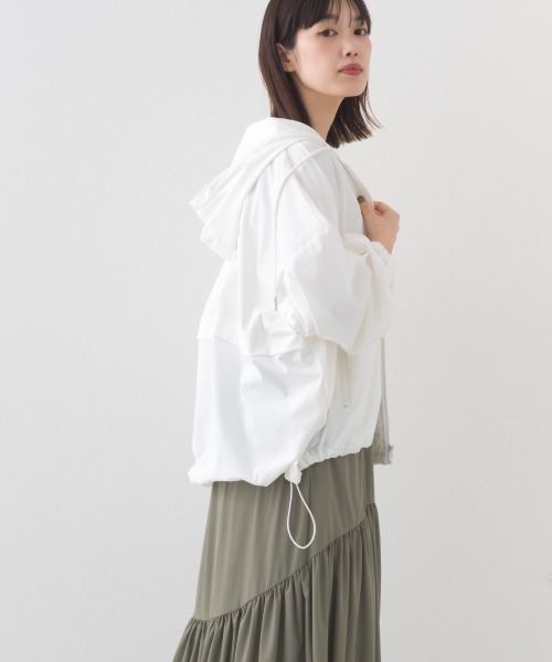 OMNES（オムネス）の「ナイロン リップストップジップアップ裾ドロストワッペンフーディパーカー（パーカー・レディース・ホワイト/ベージュ/ブラック/カーキ・FREE）」の10枚目の写真