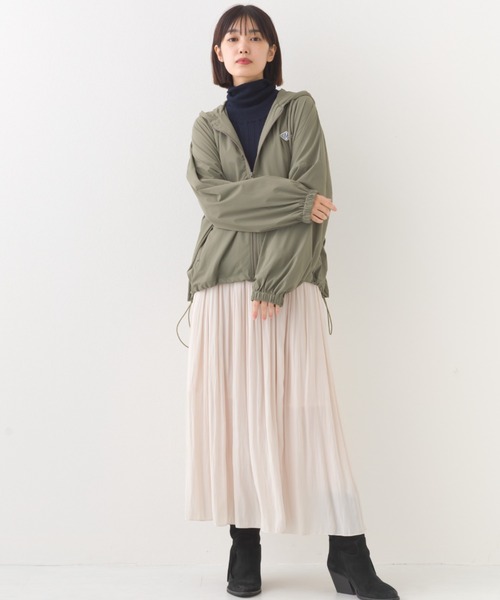 OMNES（オムネス）の「ナイロン リップストップジップアップ裾ドロストワッペンフーディパーカー（パーカー・レディース・ホワイト/ベージュ/ブラック/カーキ・FREE）」の8枚目の写真