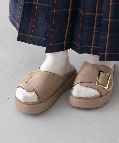 ゴールドバックル 厚底ファーサンダル（サンダル）｜welleg