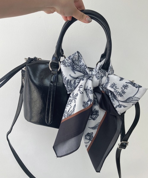 AS KNOW AS plus(アズノゥアズプラス)の「ヴィンテージ風大判スカーフ 90×90(バンダナ/スカーフ・レディース・F/E/D/C/B/A/H/J/K/L/G/I・FREE)」の6枚目の写真