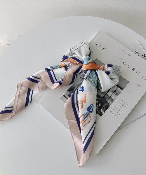 AS KNOW AS plus(アズノゥアズプラス)の「ヴィンテージ風大判スカーフ 90×90(バンダナ/スカーフ・レディース・F/E/D/C/B/A/H/J/K/L/G/I・FREE)」の7枚目の写真