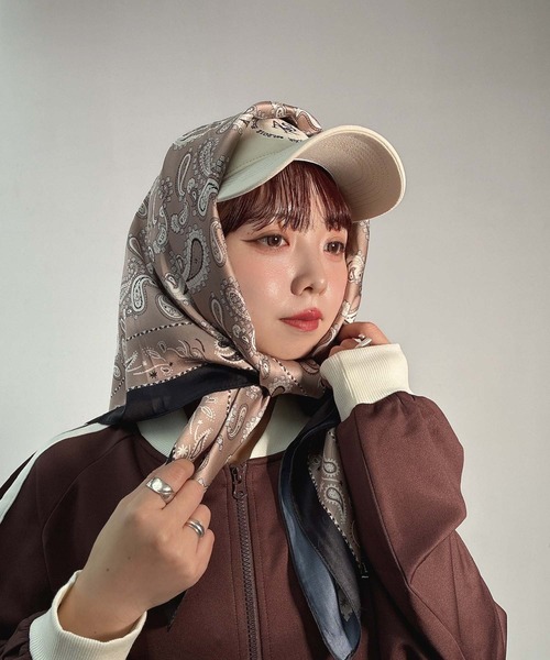 AS KNOW AS plus(アズノゥアズプラス)の「ヴィンテージ風大判スカーフ 90×90(バンダナ/スカーフ・レディース・F/E/D/C/B/A/H/J/K/L/G/I・FREE)」の11枚目の写真